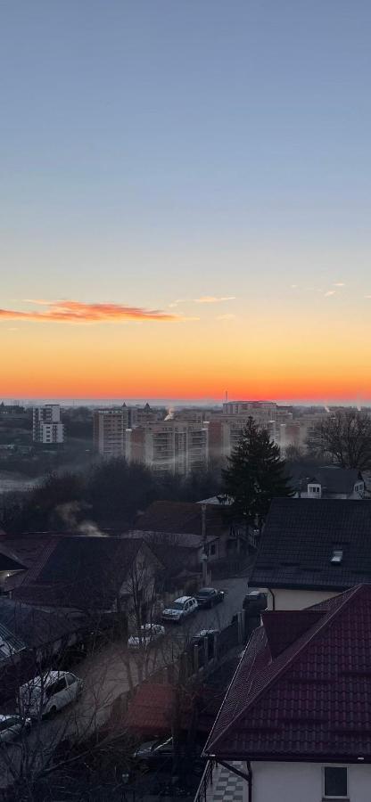 Cozy Apartment - Near Airport And Palas Mall Iasi Esterno foto