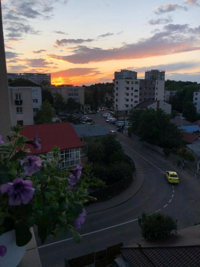 Cozy Apartment - Near Airport And Palas Mall Iasi Esterno foto